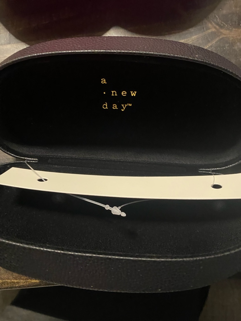 a new day Sunglasses Case in Black and Plum M218